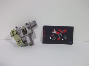 CERRADURA ASIENTO YAMAHA TMAX 2001/03